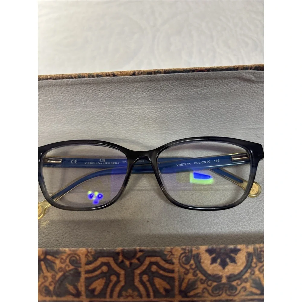 Carolina Herrera excellent preowned