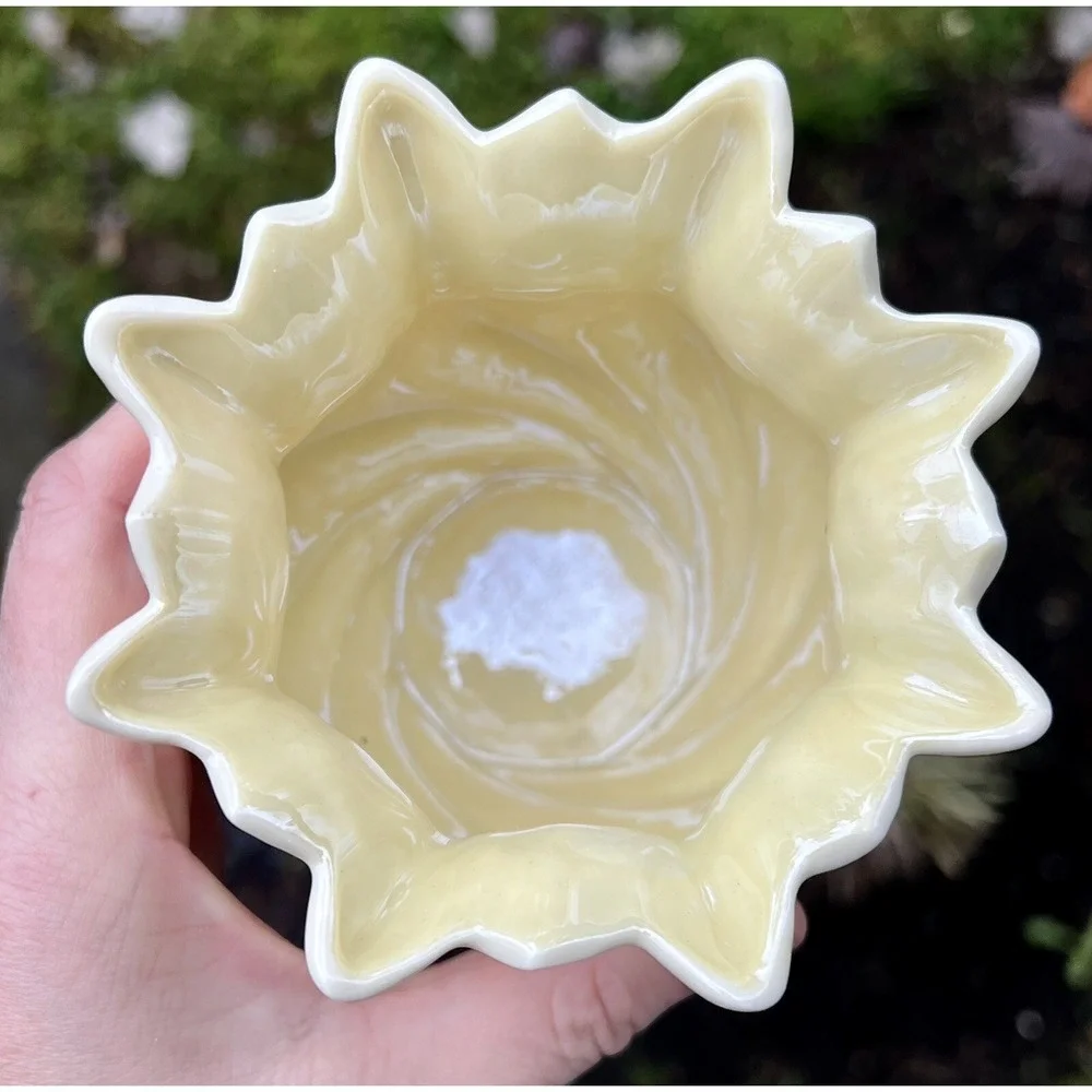 Belleek vintage neptune