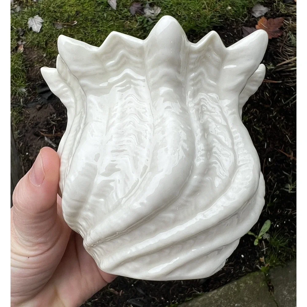 Belleek vintage neptune