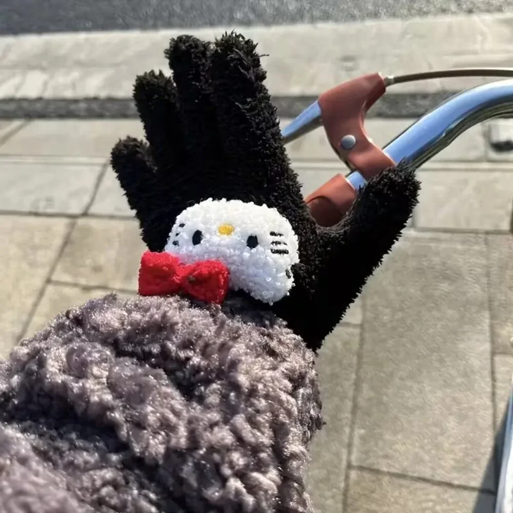 Hello Kitty please make