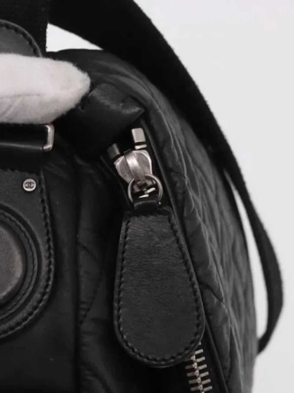CHANEL brand	chanel color	black