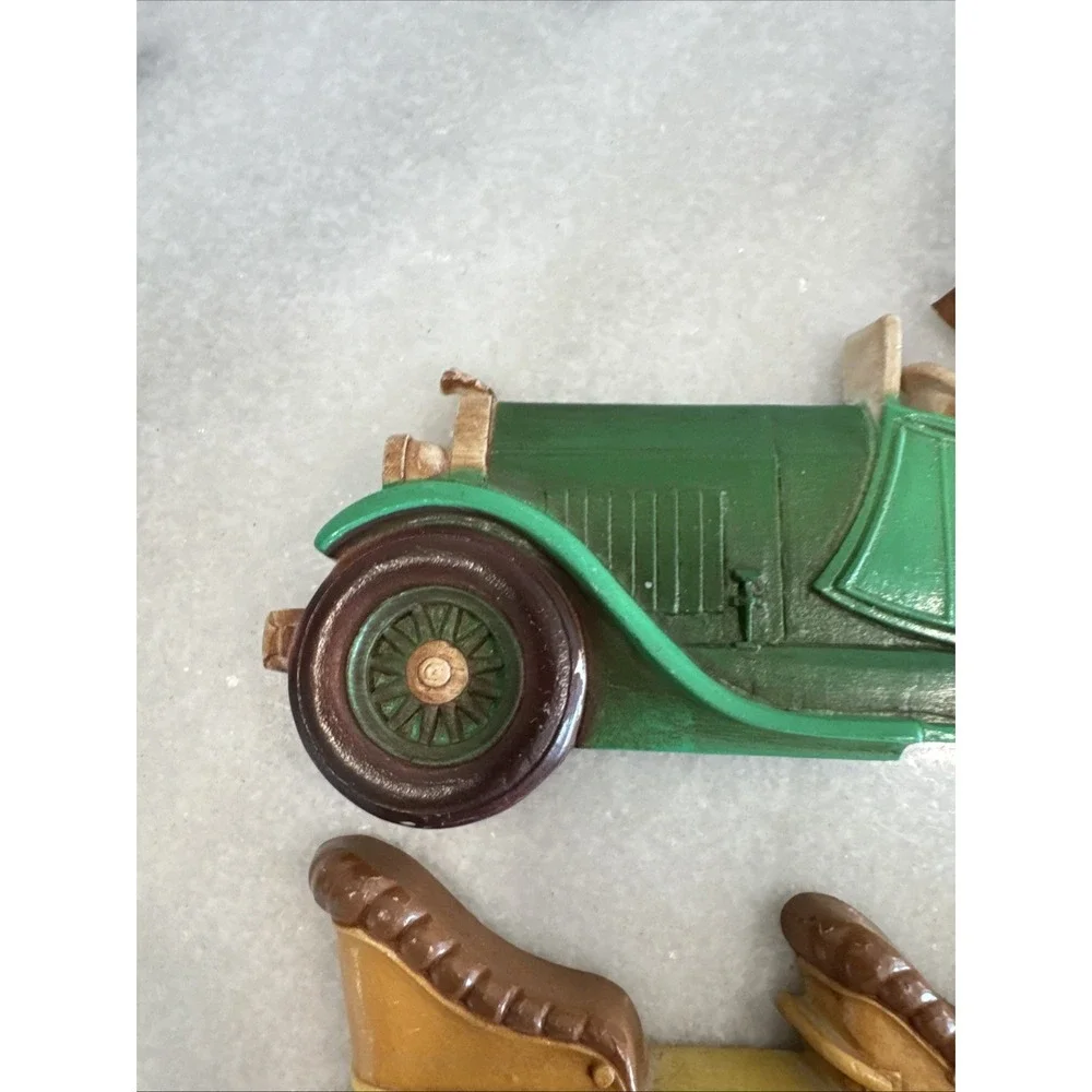 Vintage 1977 Dart Industries Car Wall Hangings 7387‎ & 7388