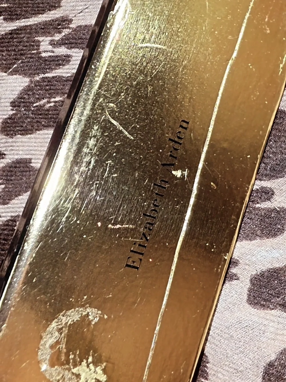 Elizabeth Arden Metallic Gold Compact Case