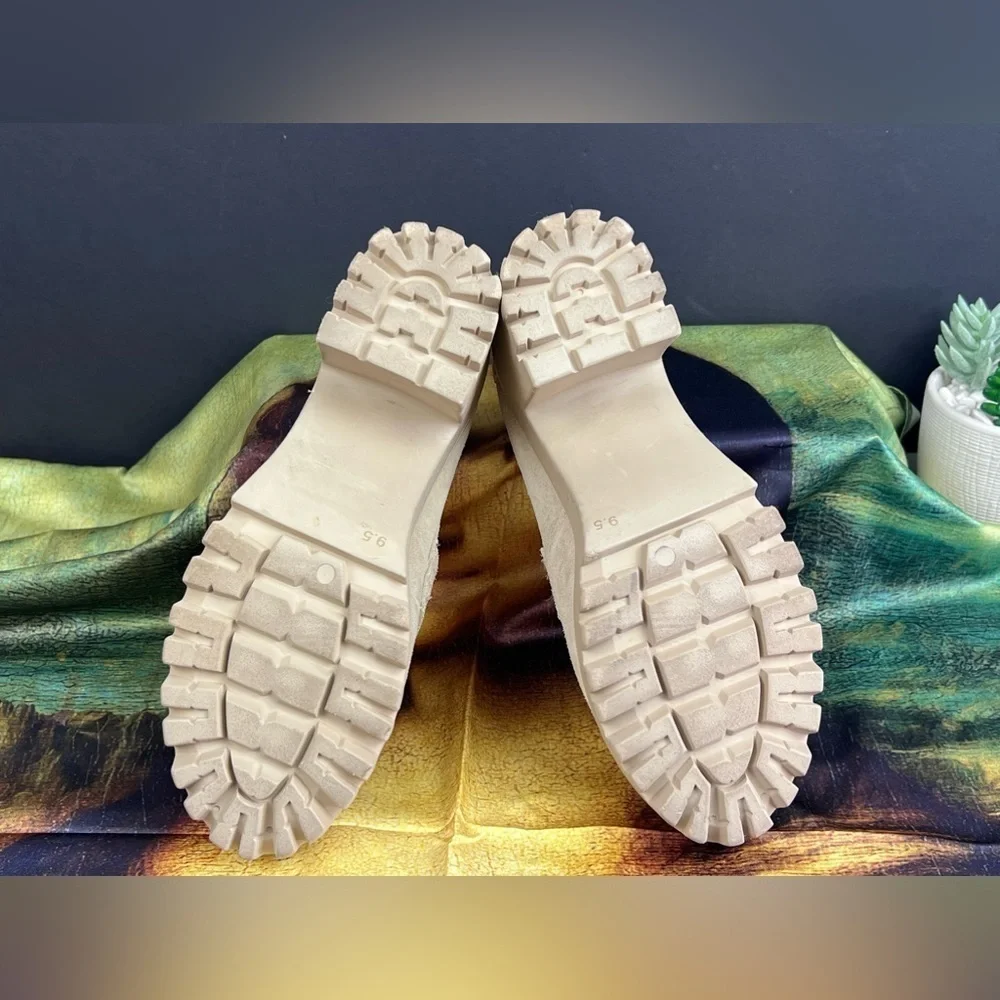 Steve Madden platform shows size 9.5
