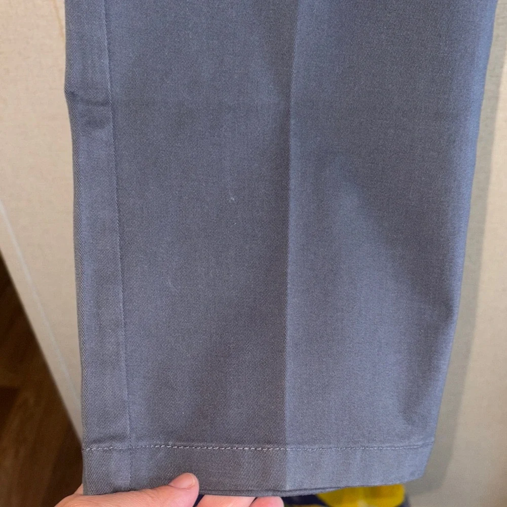Banana Republic Mens Chino Pants 36x30 Gray NWT Preppy Business Casual Office