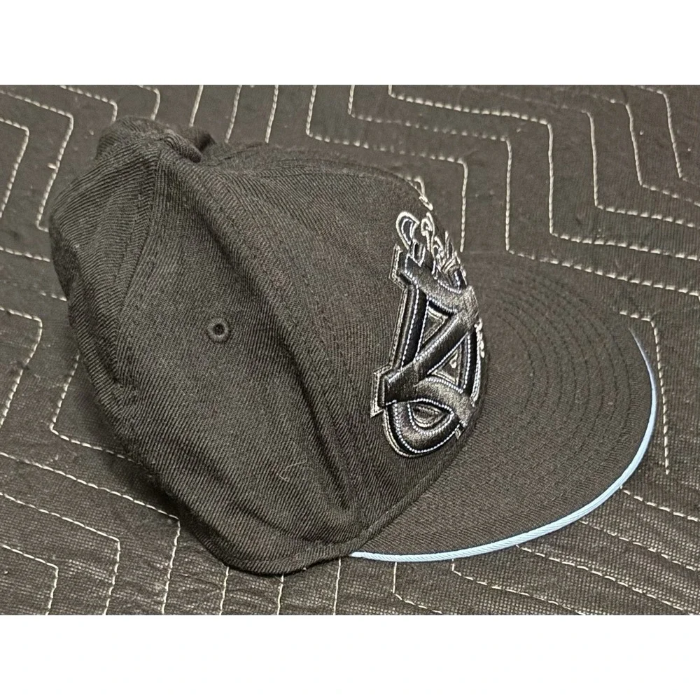 New Era authentic logo back
