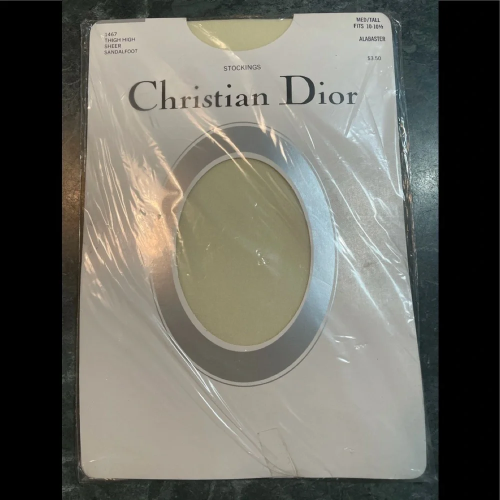 Christian Dior Thigh-Hi Sandalfoot Nylon Stockings Alabaster Med/Tall.