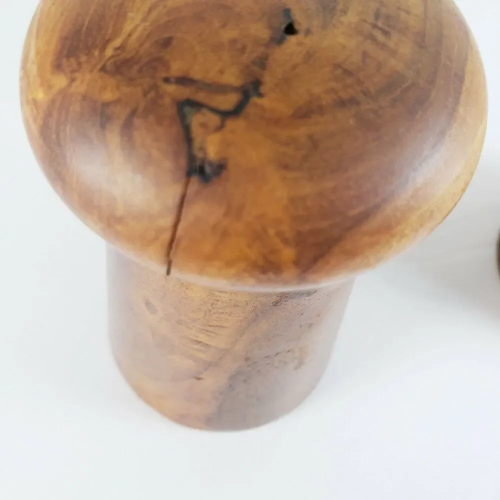 Unbranded vtg mushroom