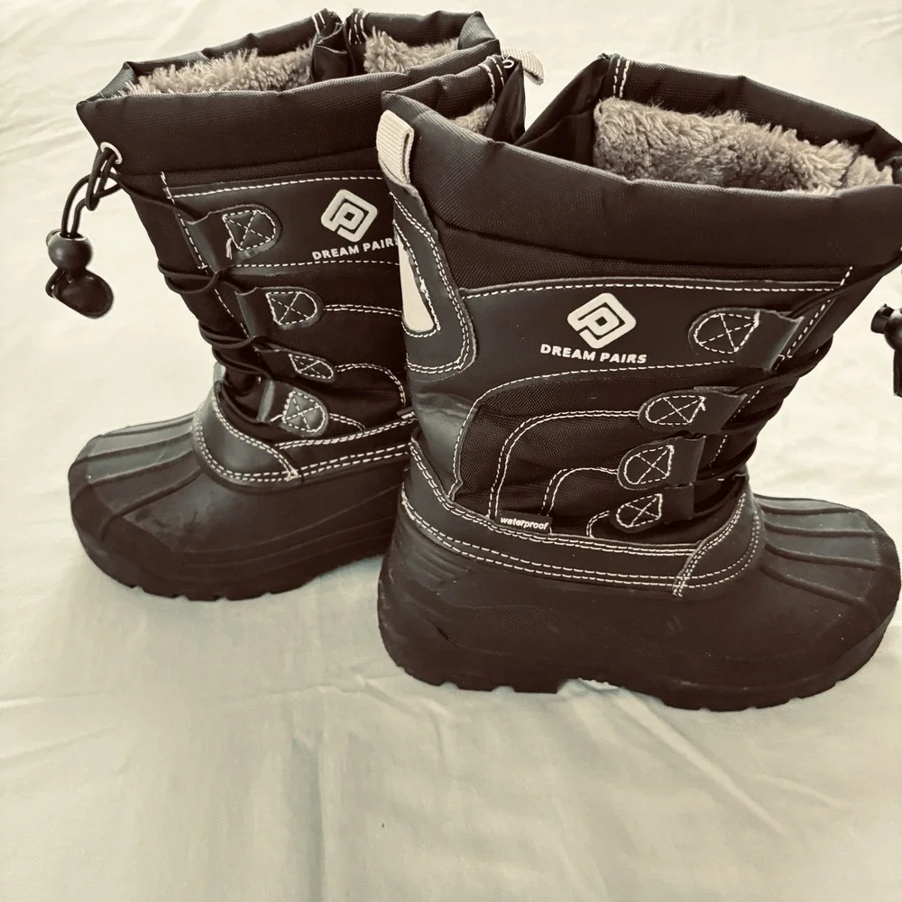 NWOT Dream Pairs Youth Snow Boots Sz 1 Black Zip & Lace Waterproof  Thinsulate