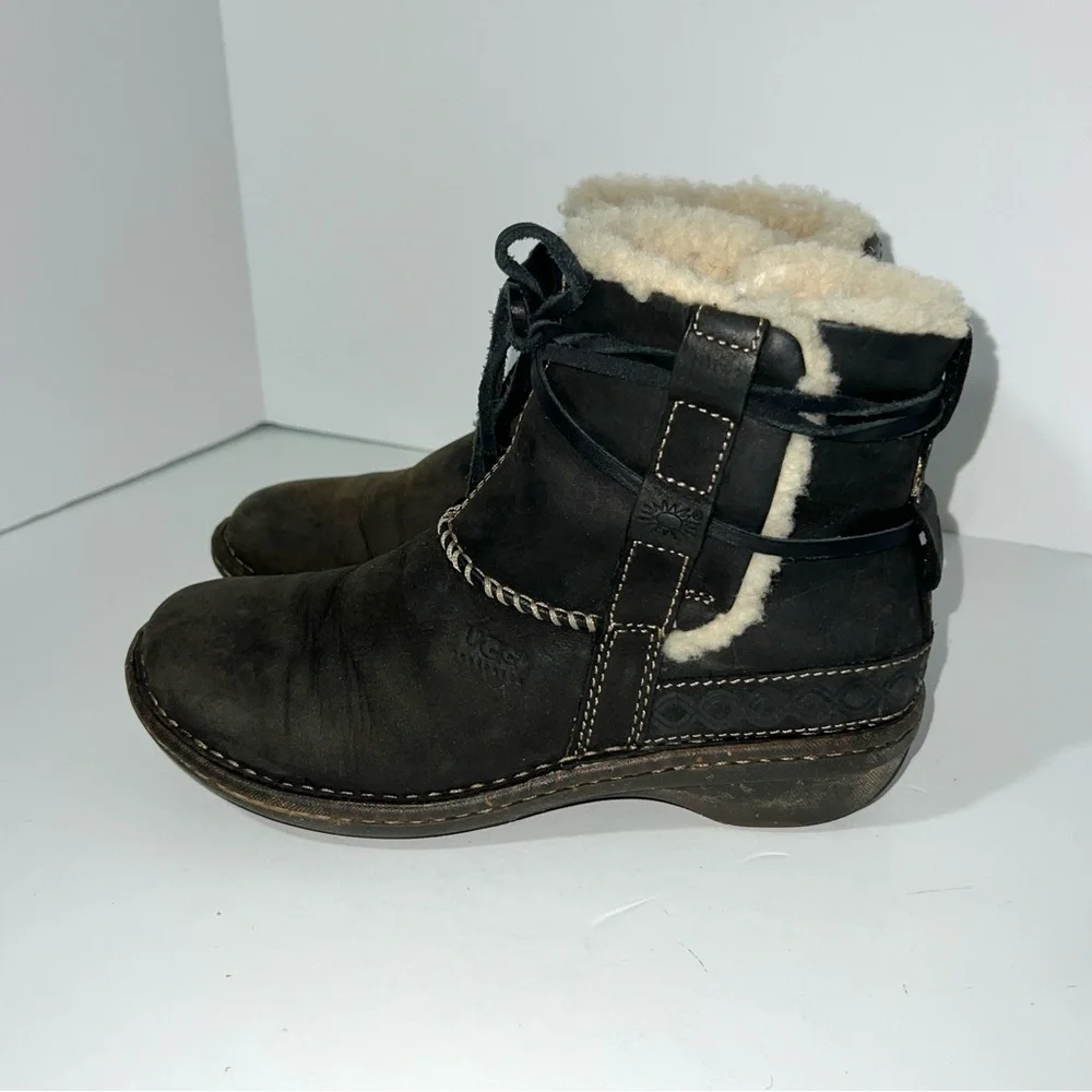 UGG australia cove