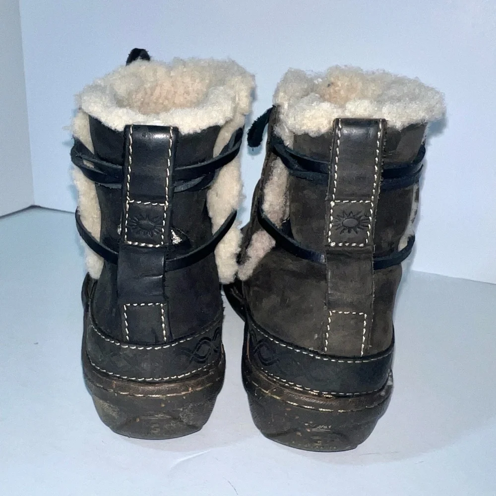 UGG australia cove