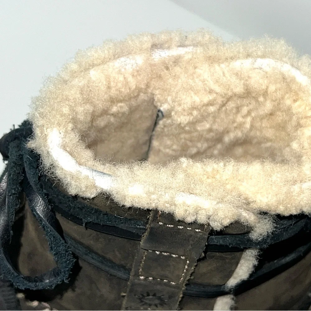 UGG australia cove