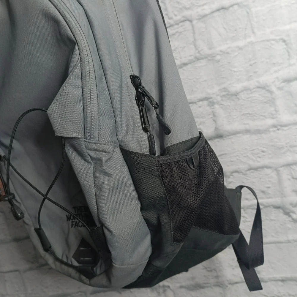 The North Face Groundwork Backpack Gray Black FlexVent Hiking Commuter Bag s10