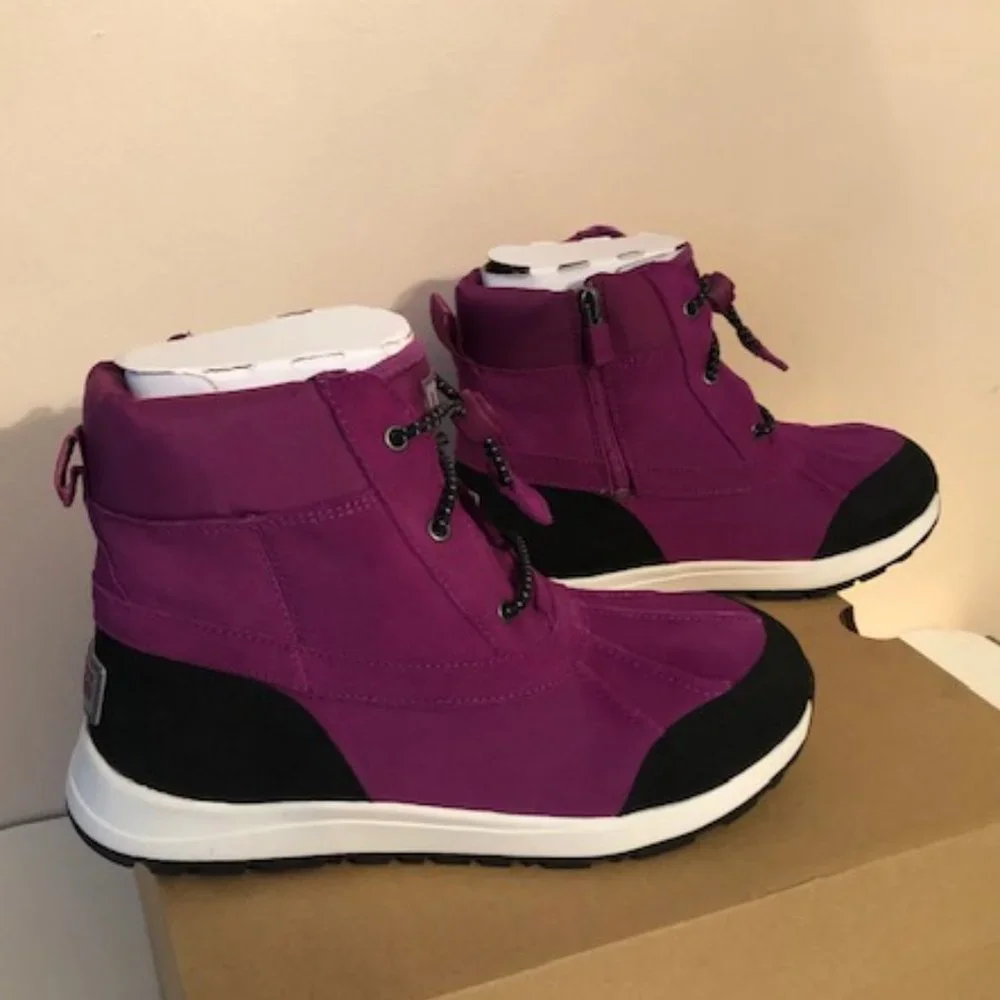 UGG turlock waterproof
