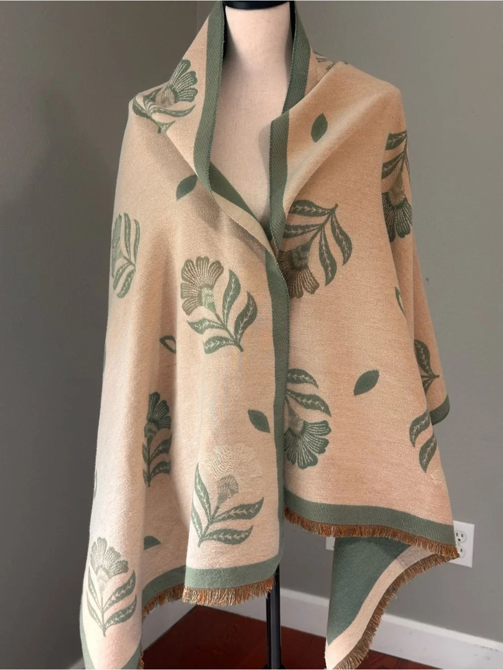 N/A beautiful woven