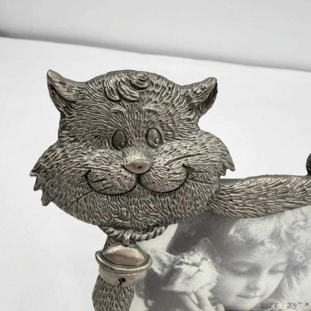 Source Unknown vintage cat