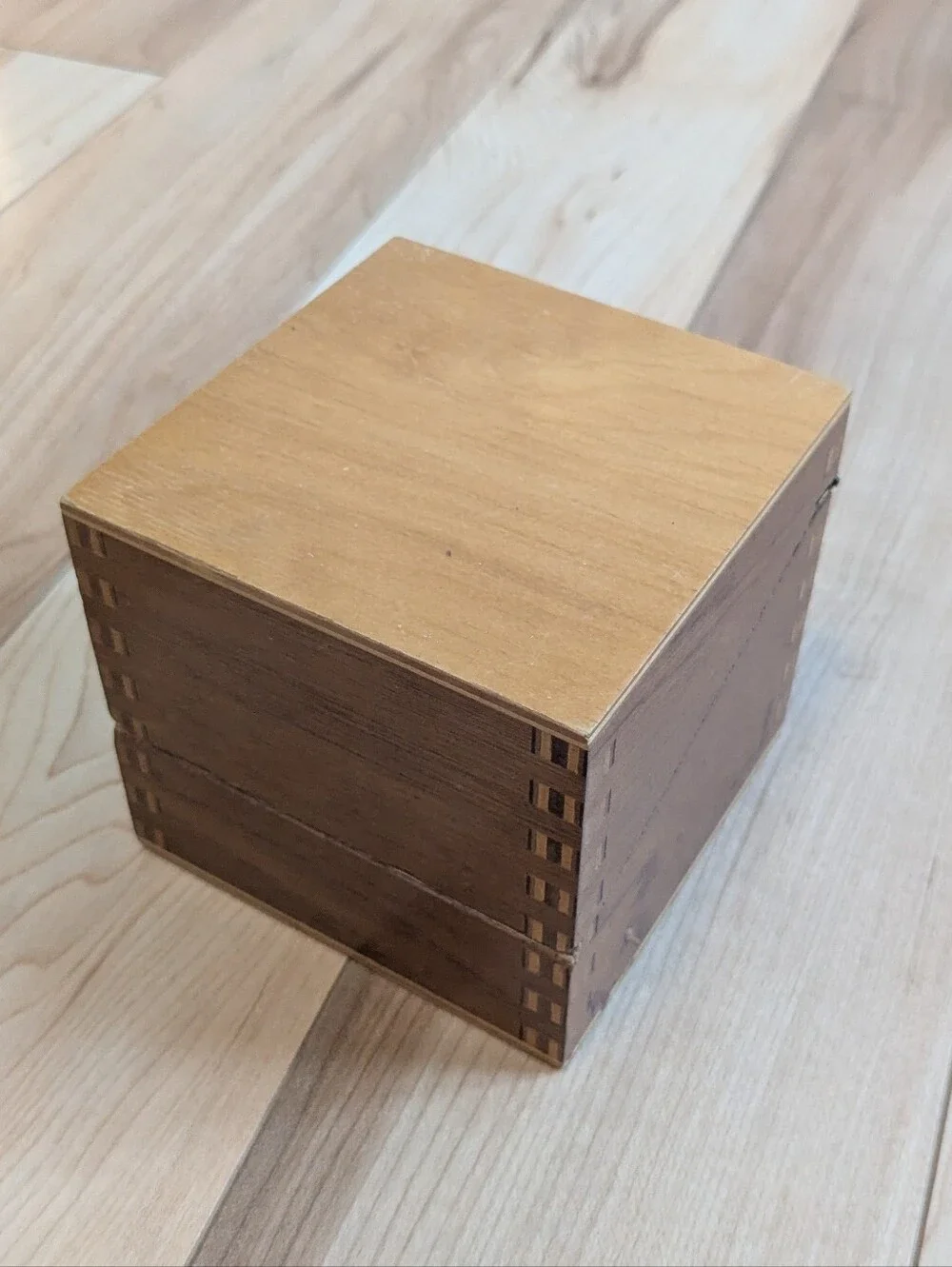 Vingage Montessori Power Of 2 Cubes