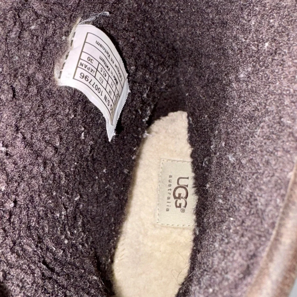 UGG excellent preowned