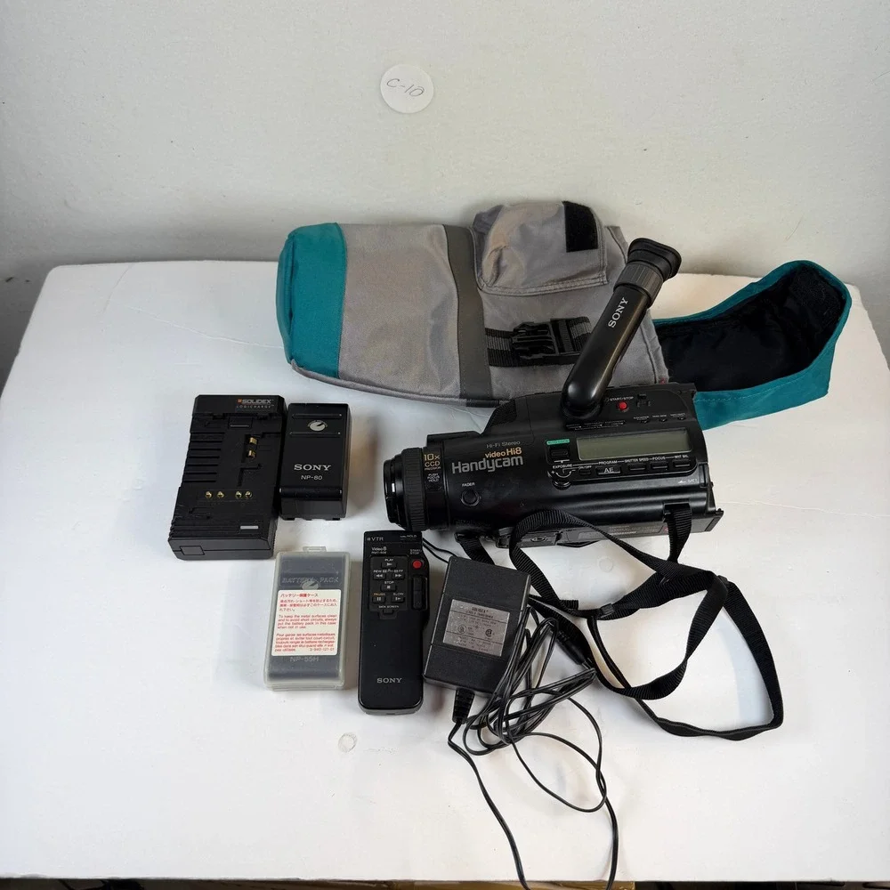 Sony Handycam CCD-FX710 Video Hi8 Camcorder Bundle Parts Repair C-10