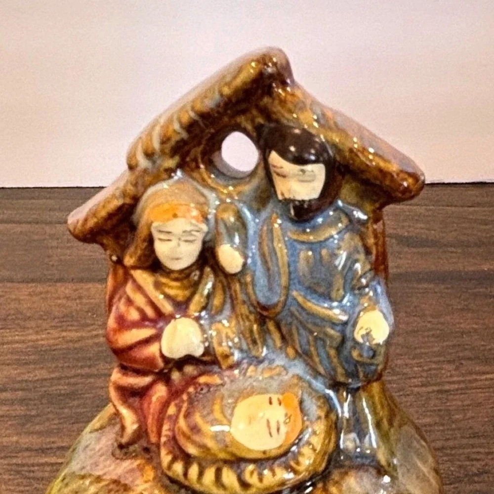 Unmarked christmas nativity