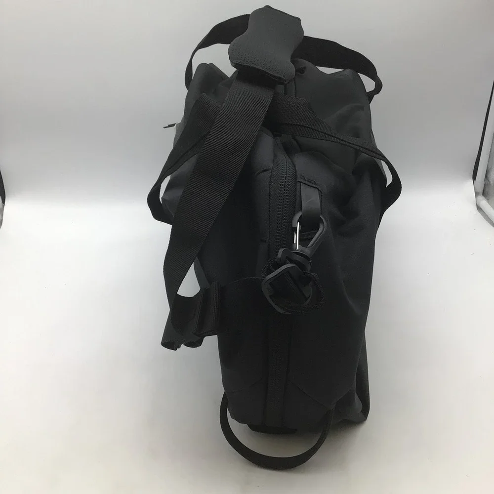 Thule aion duffel