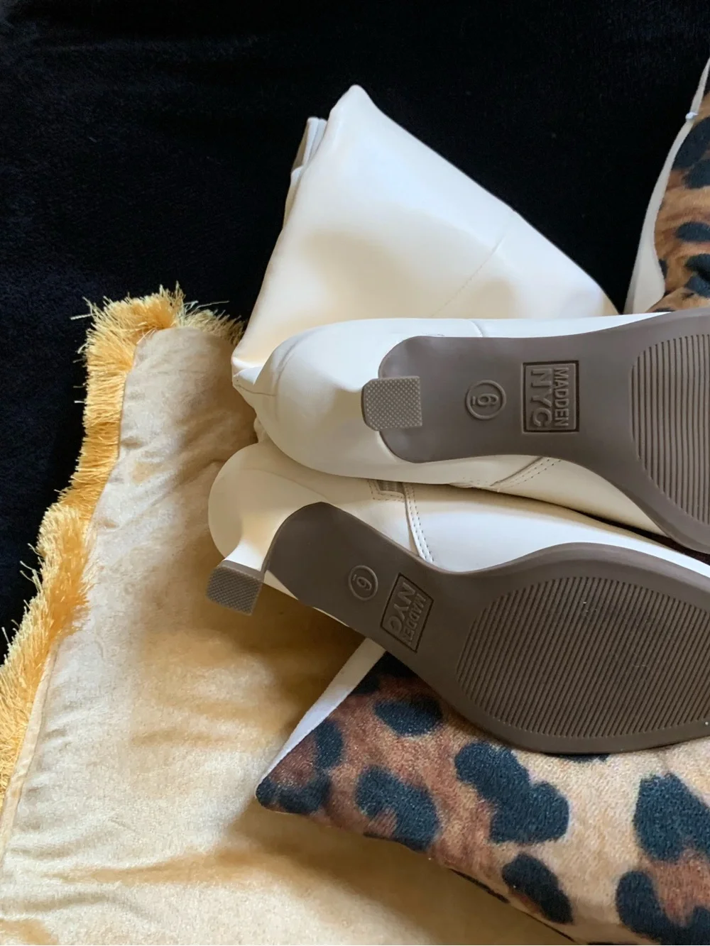 Scoop NYC elegant cream