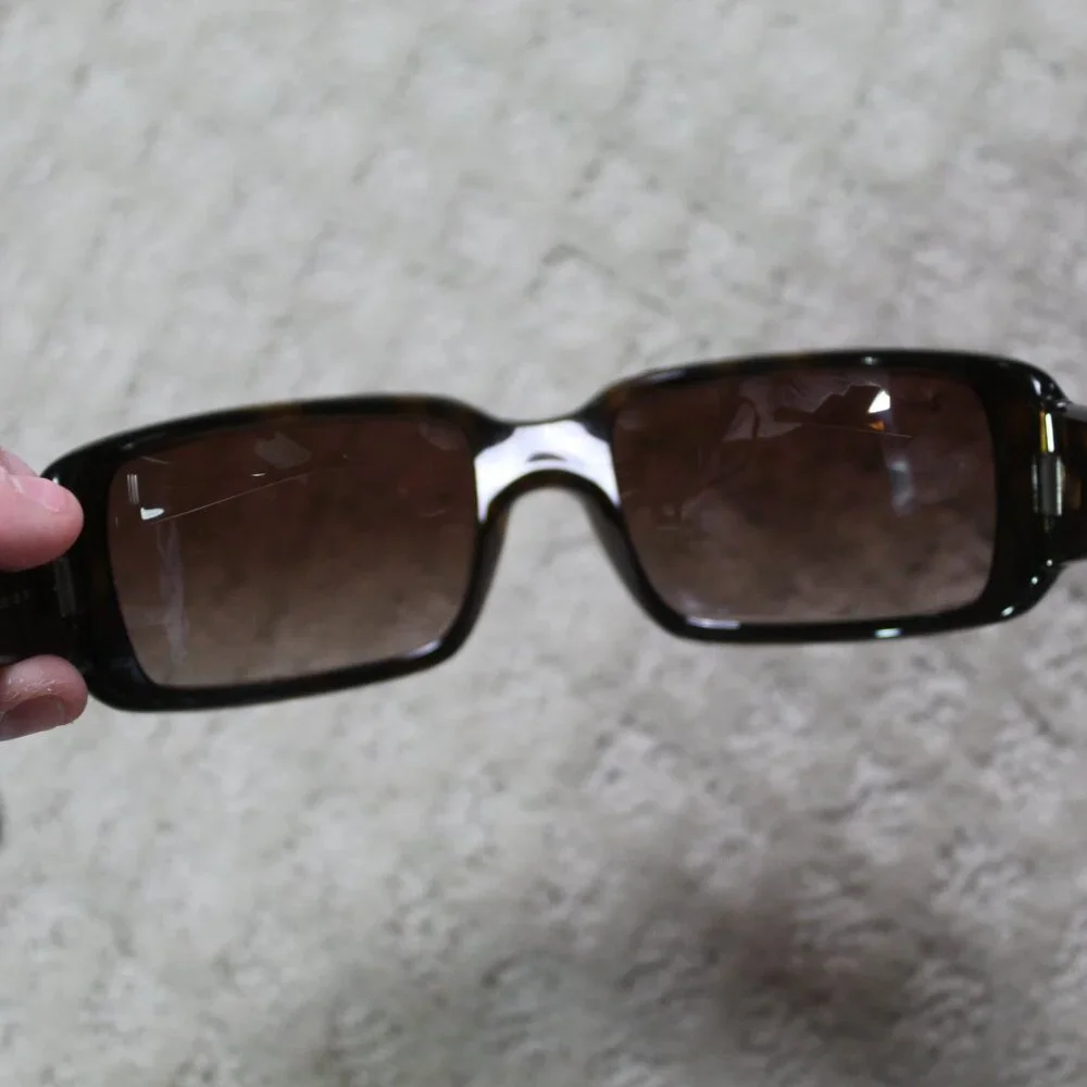 Tortoise Shell Design Ray-Ban Sunglasses RB 4338 & Case with COA