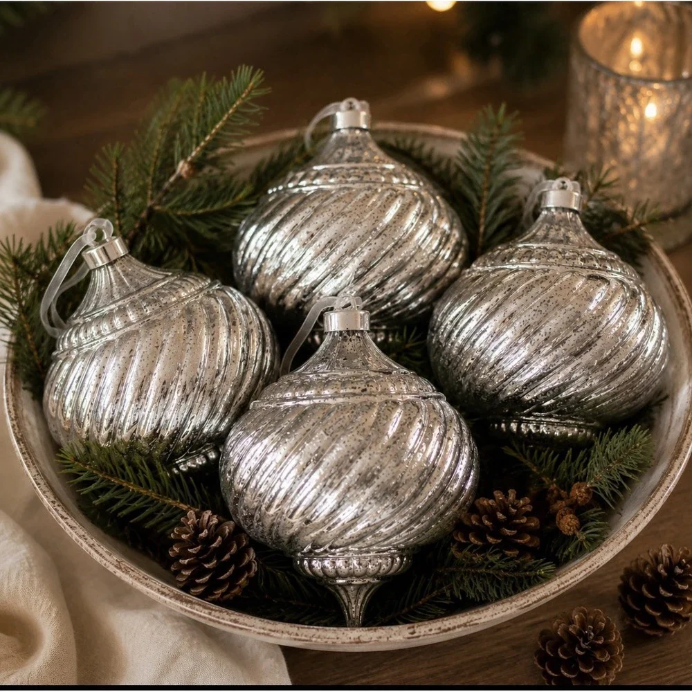 NWT Set of 4 Silver Mercury Glass Finish Shatter Resist Finial Ornaments 6