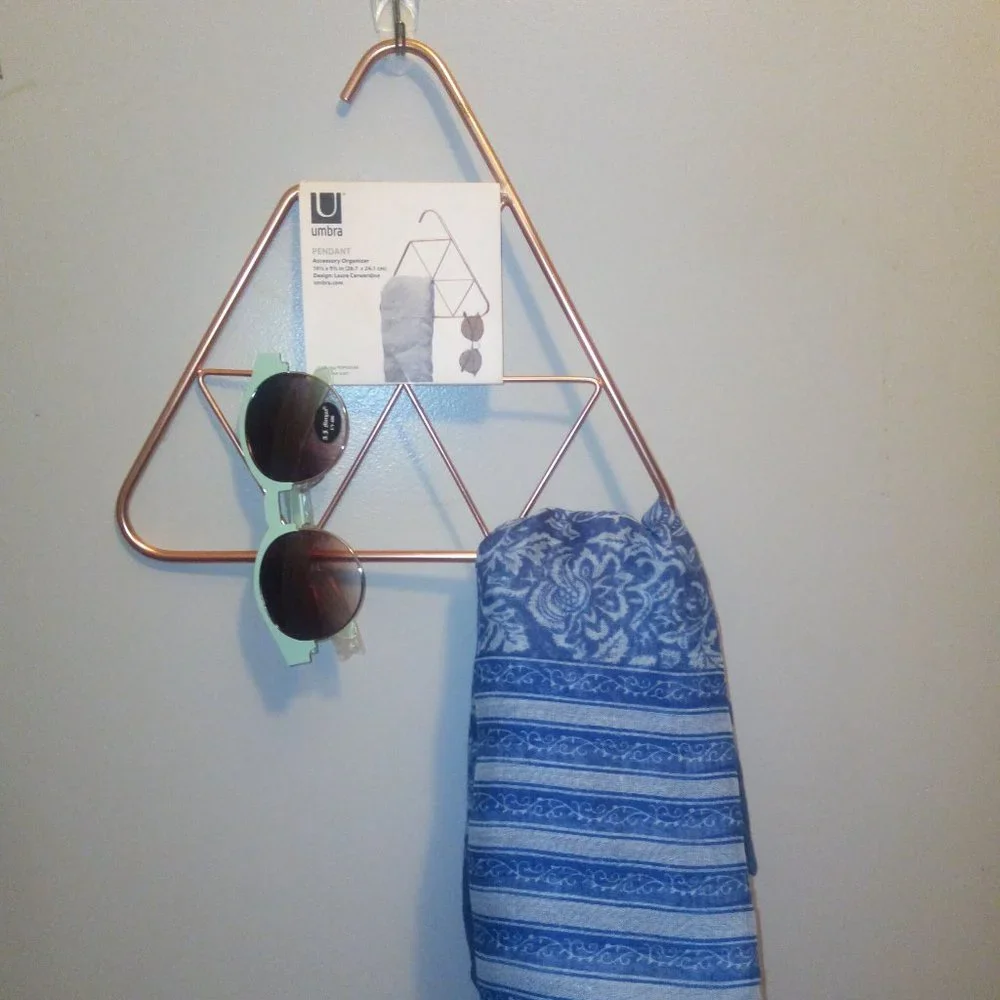 Umbra nwt pendant