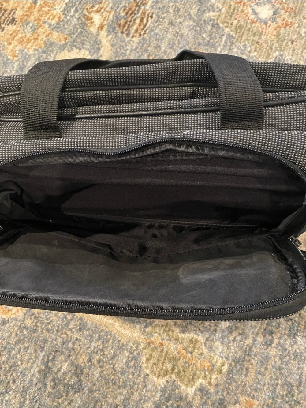 Skyway sleek black