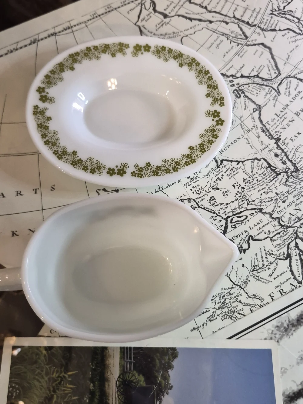 Pyrex milk glass