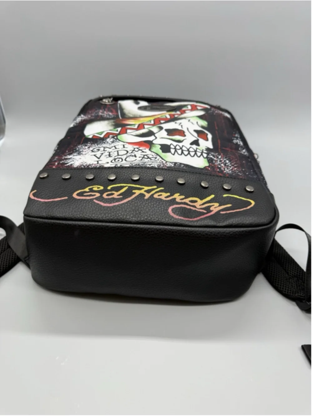 Ed Hardy smoke free