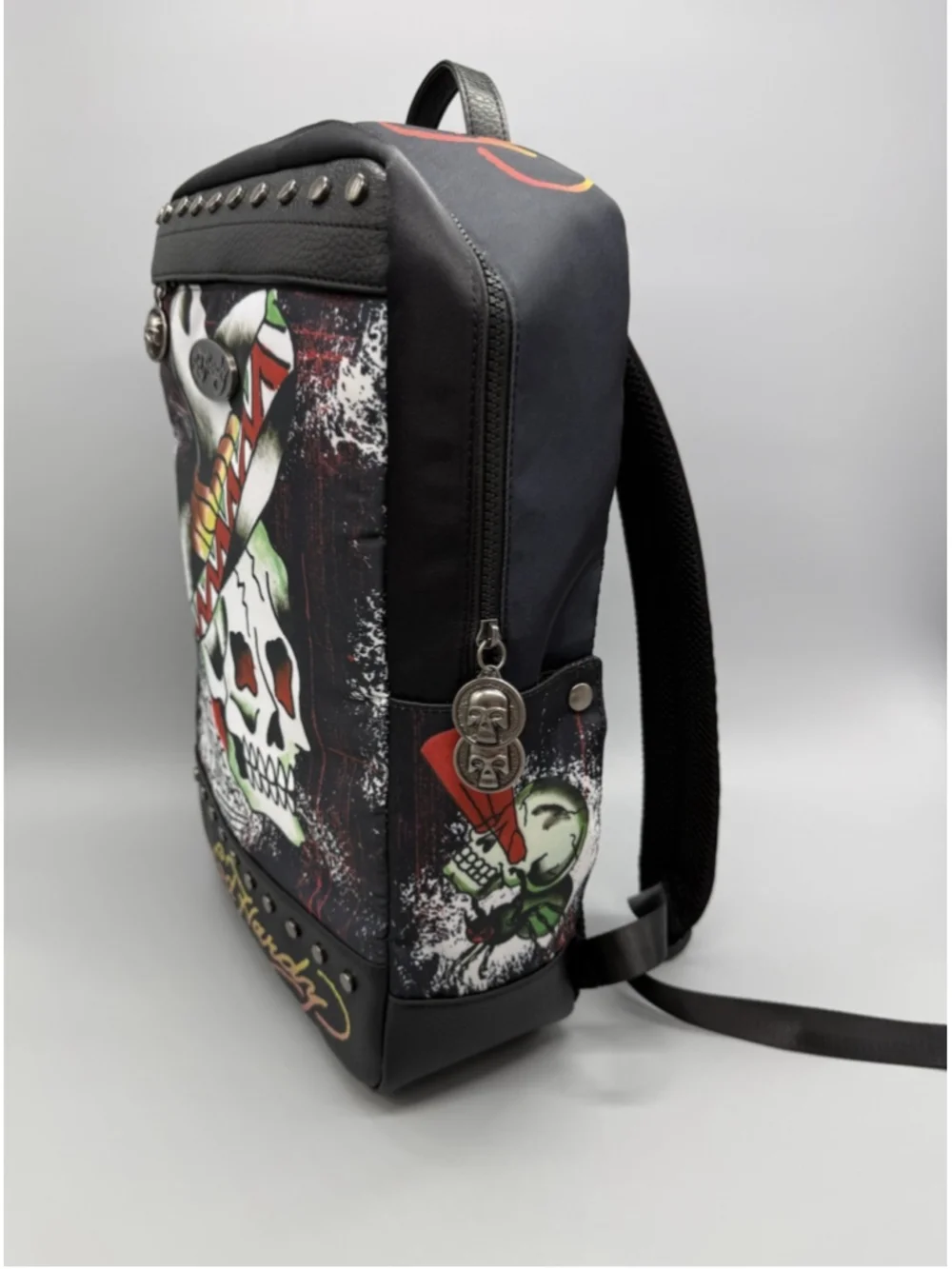 Ed Hardy smoke free
