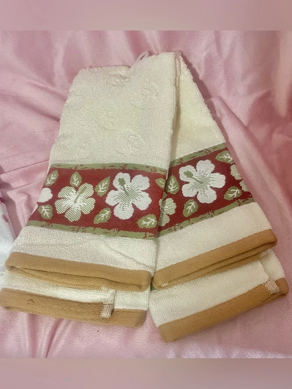 N/A set decorative
