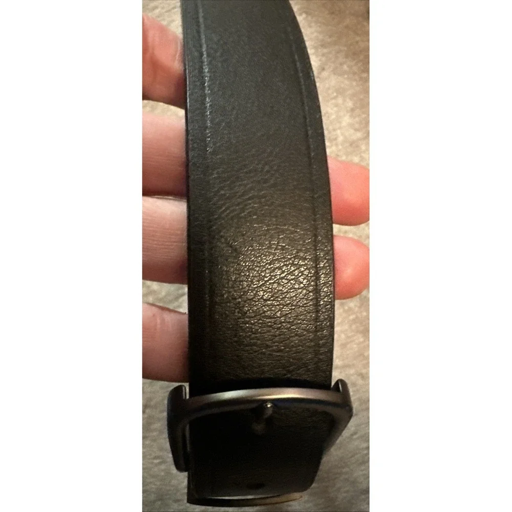 Dockers Men's Leather Reversible Belt Size 38 Black/Brown Classic Well Made Work