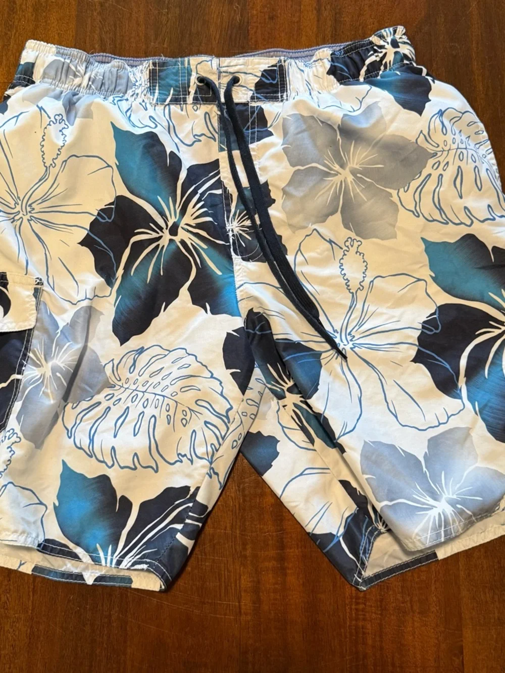 No Bad Days Blue & White Tropical Floral Hibiscus Swim Trunks - Size‎ M