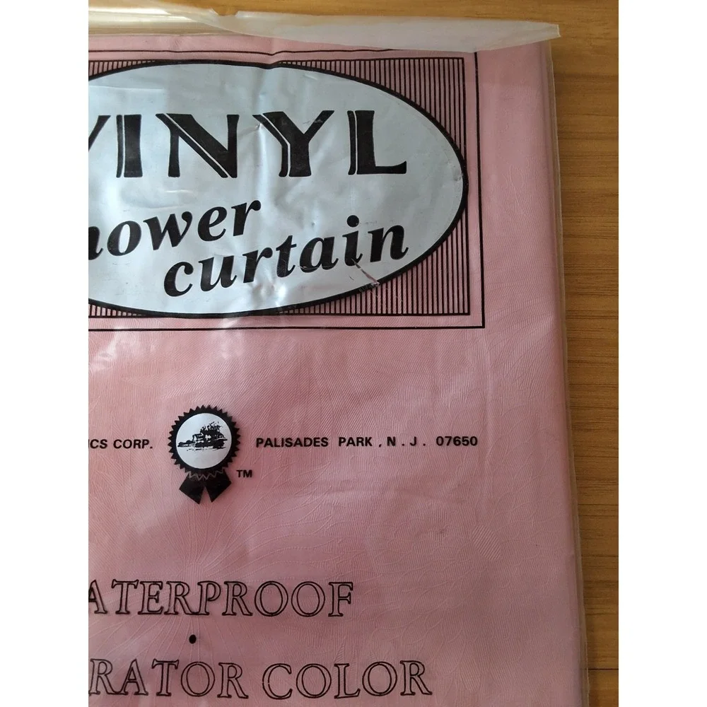 Vintage 1993 Better Home Plastics‎ Corp. Vinyl Shower Curtain. 70