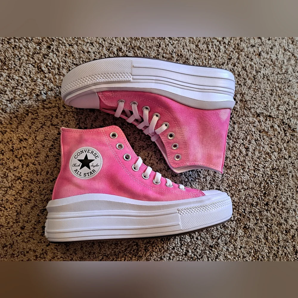 Converse stylish pink
