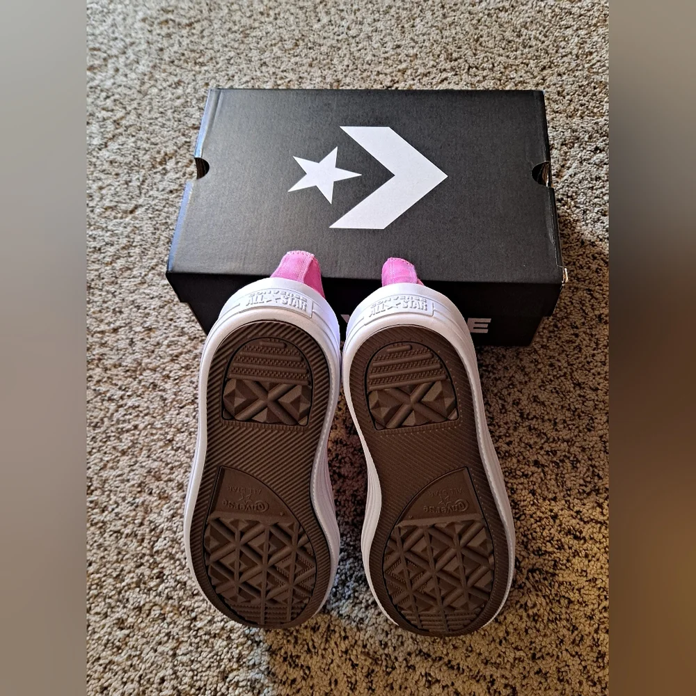 Converse stylish pink