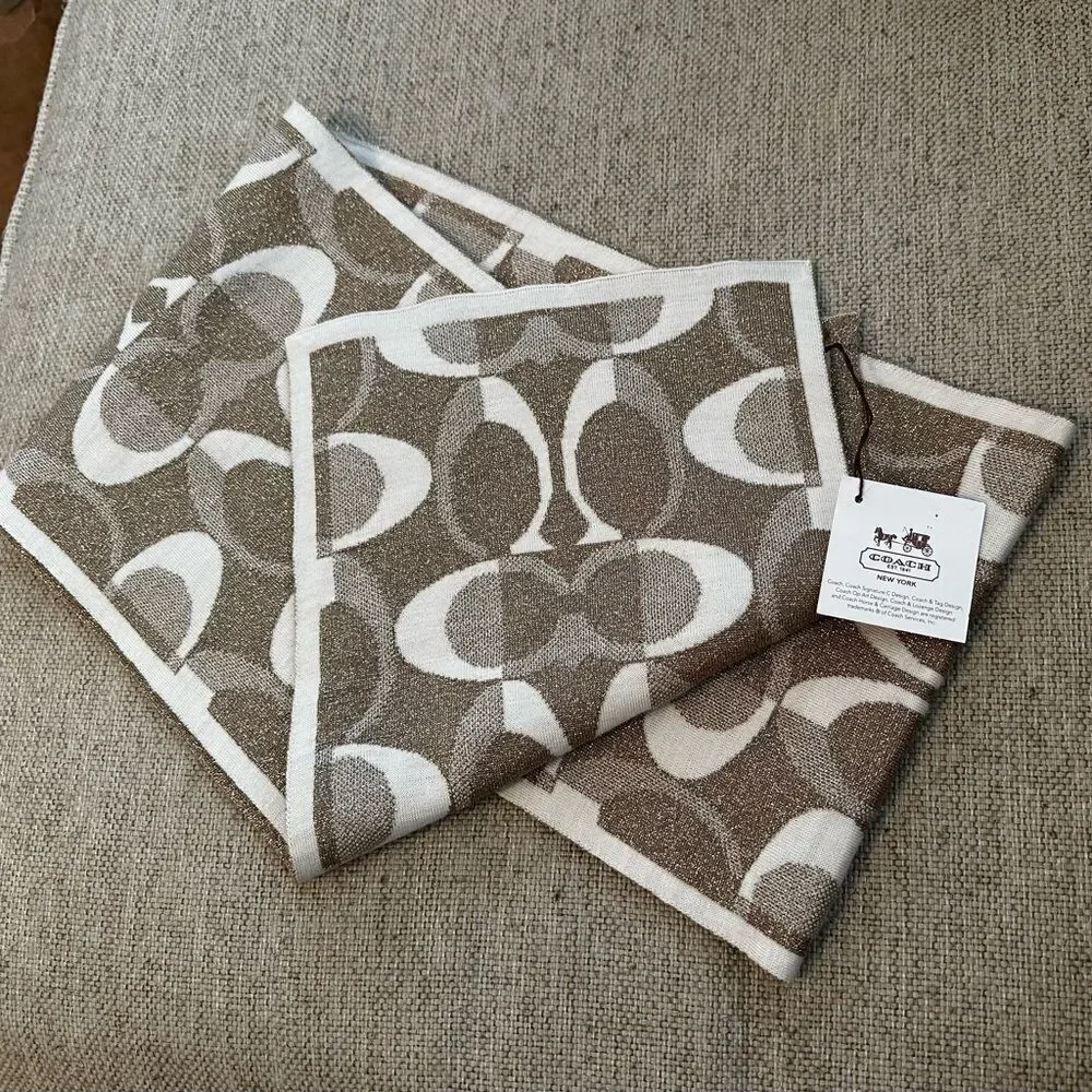 NWT Original Coach Signature CC Women's Reversible Scarf