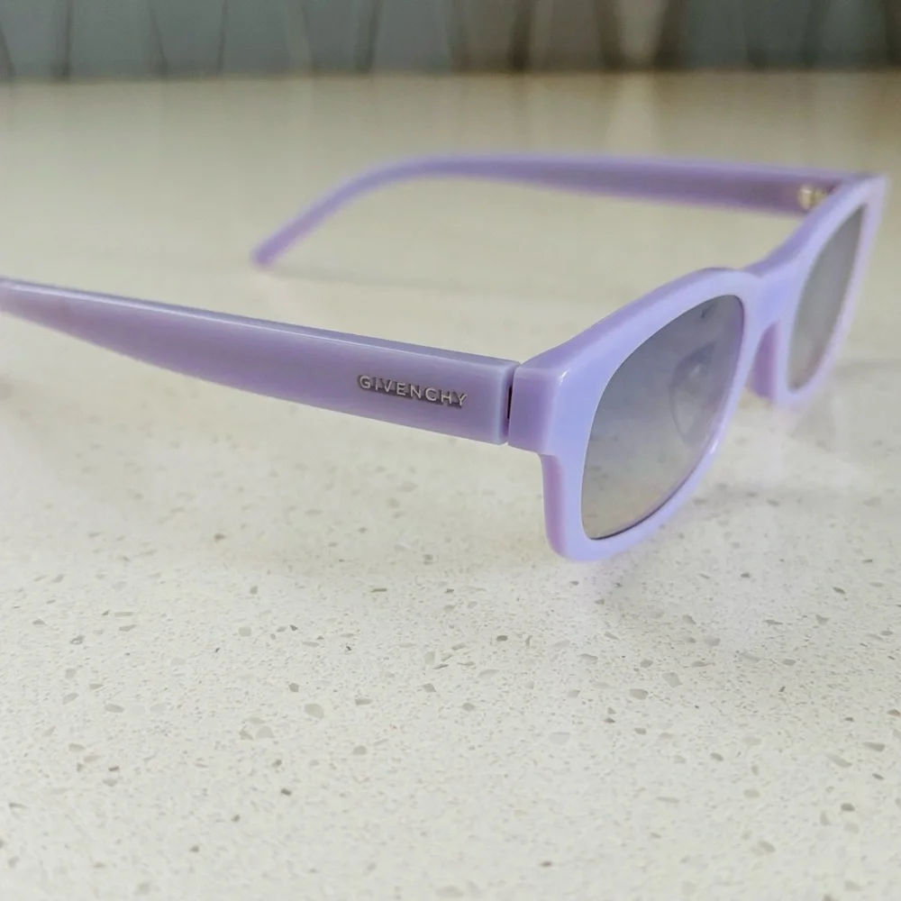 Givenchy Women’s Square/Rectangle Lilac Violet Fashion Eyewear GV40032U‎ 78Z