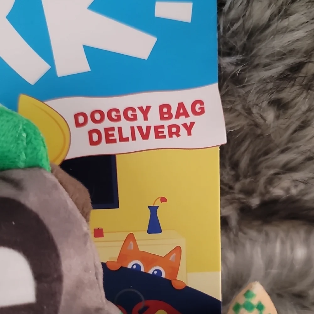 Bark raccoon toy