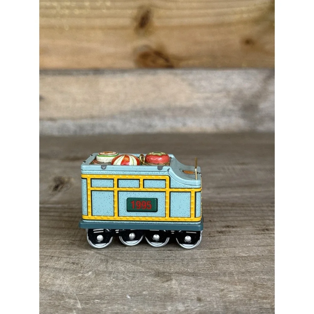 1995 Christmas Hallmark Ornament‎ METAL TIN Yuletide Central TRAIN TENDER CAR #2