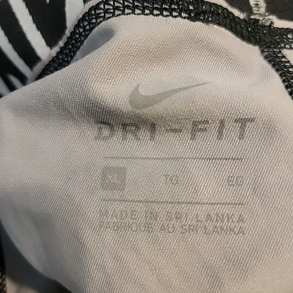 Nike Pro Compression Pants Boys XL Camouflage‎ 3/4 Gray Black Leggings