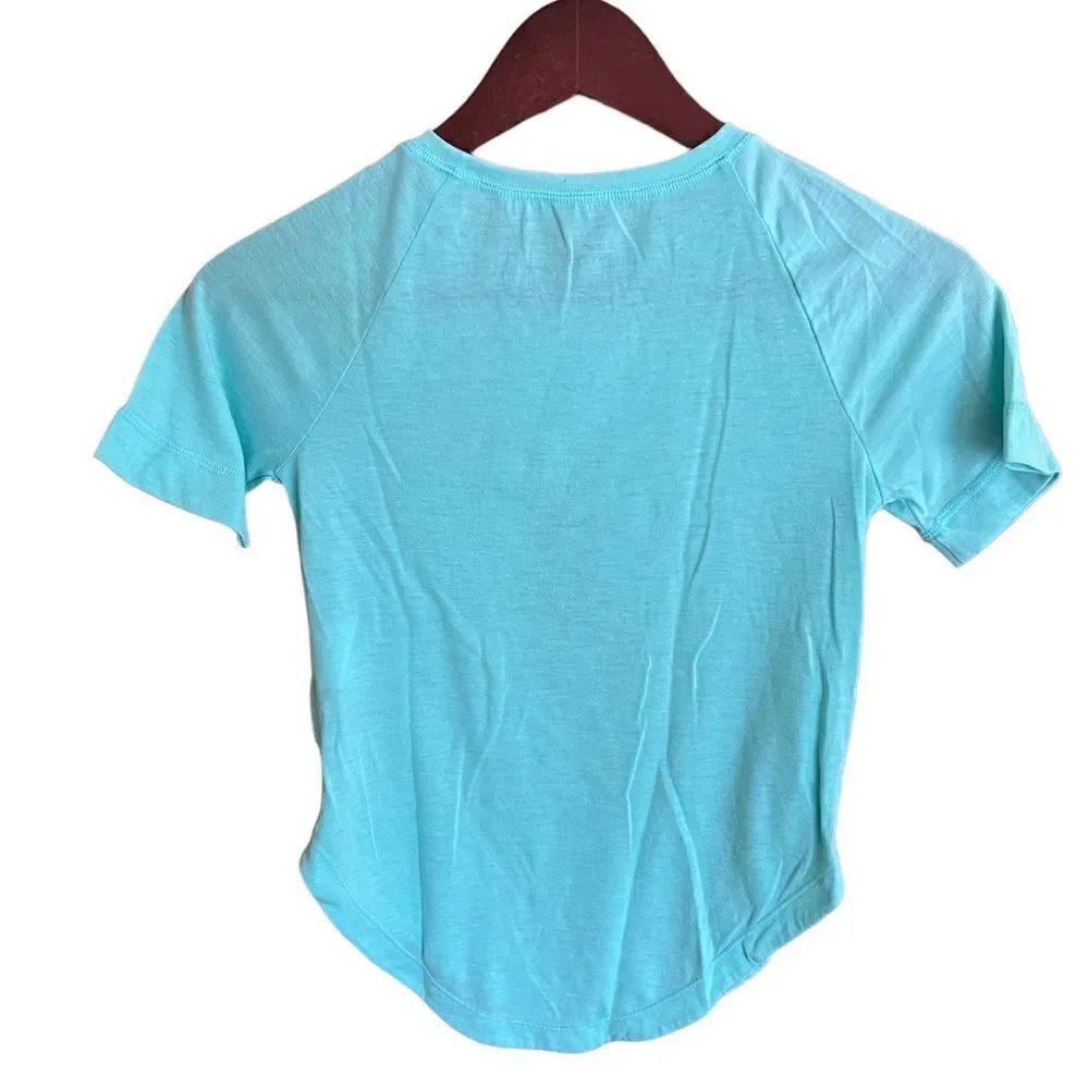 Nike Drifit seafoam green short sleeved t-shirt girl’s small‎