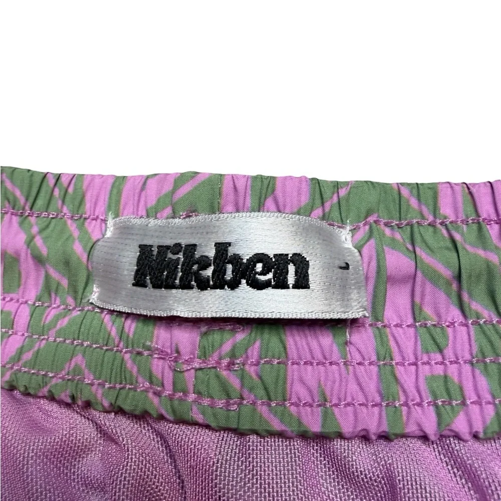 nikben 🌴🩳 pink