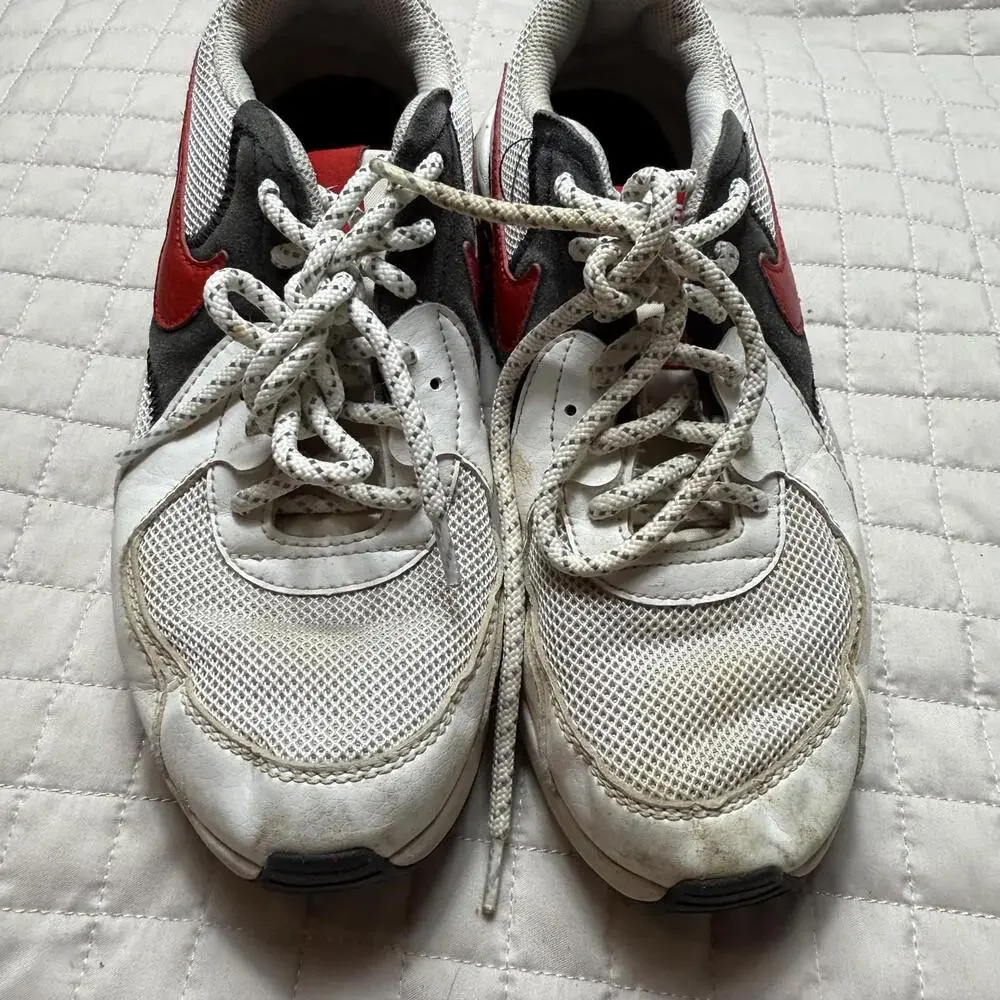 Nike shoes youth