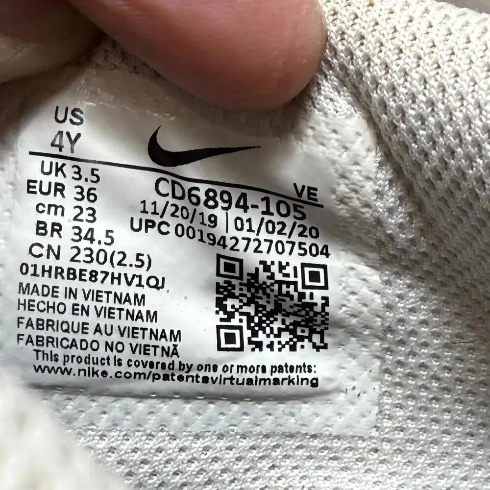 Nike shoes youth