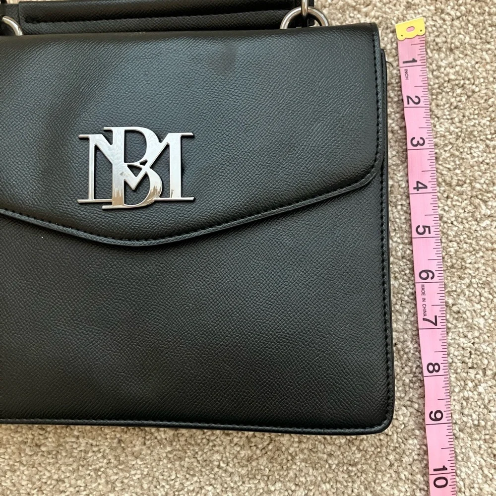 Badgley Mischka Black Clutch Silver Logo Handle Zipper Pocket Monogram