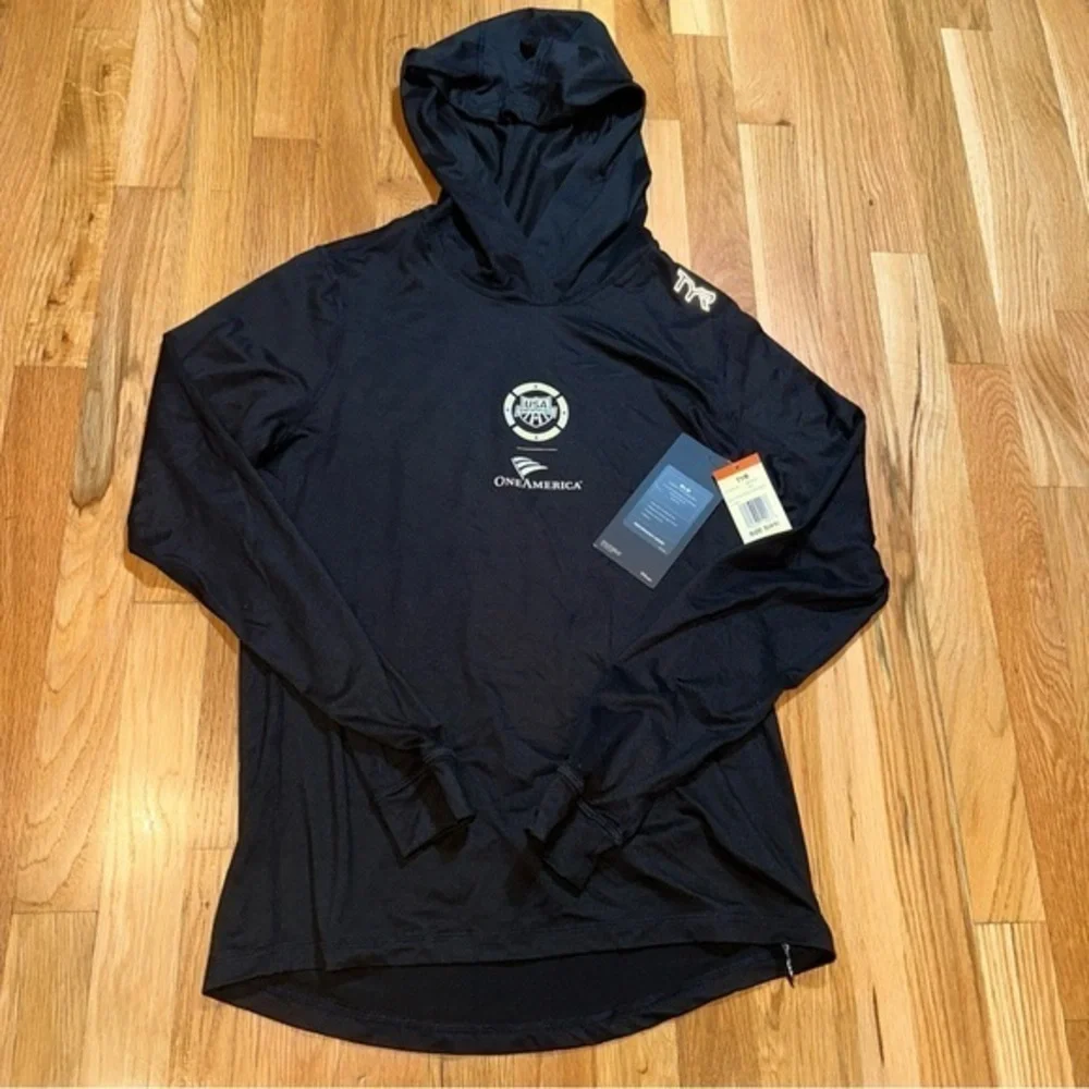 TYR  TECH Performance‎ Hoodie size S(4/6) NWT